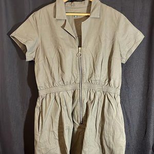 Green short sleeves Romper